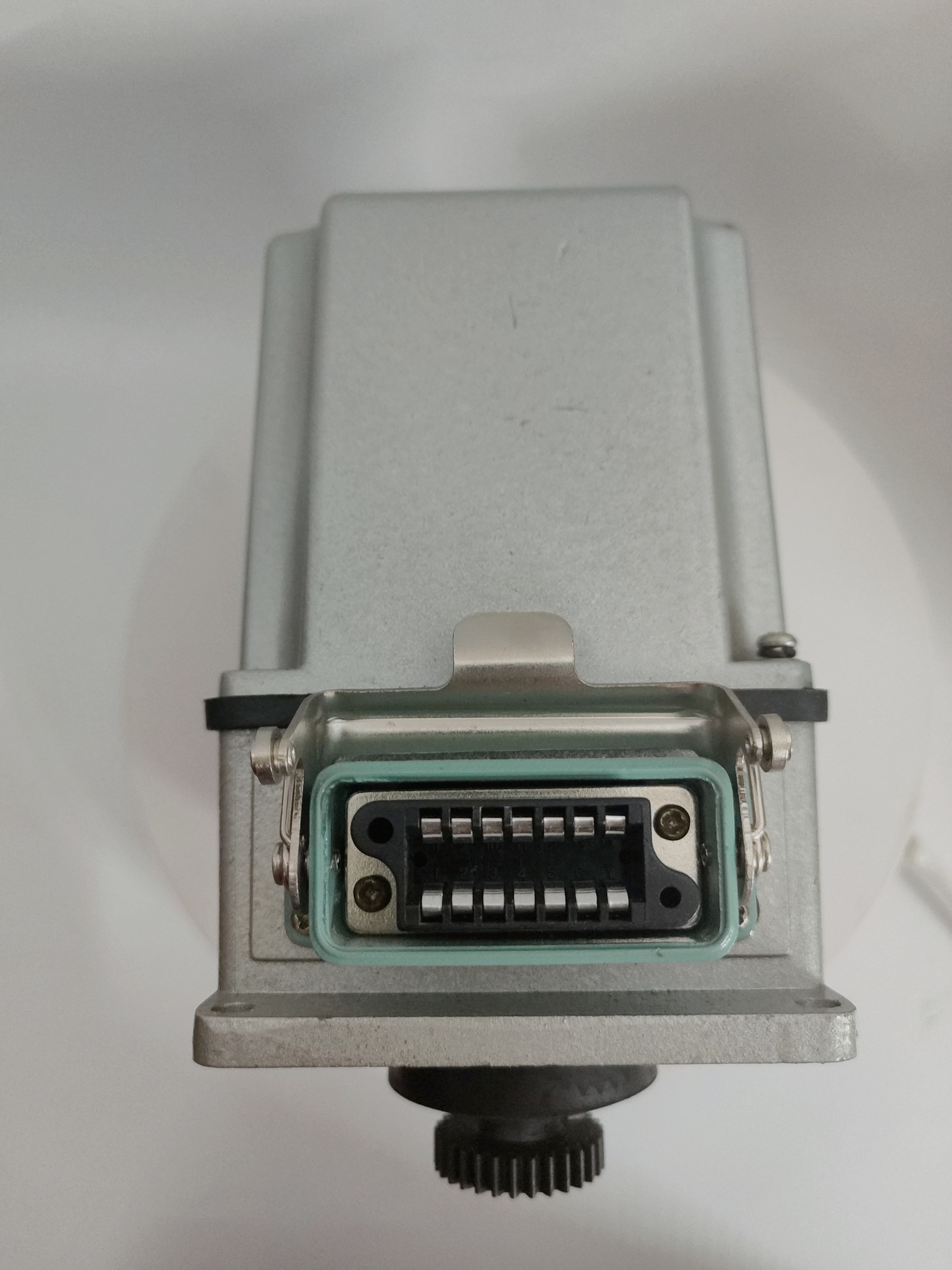 智能數(shù)控電動(dòng)執(zhí)行器 CFS-A1 調(diào)節(jié)型閥門(mén)電動(dòng)裝置