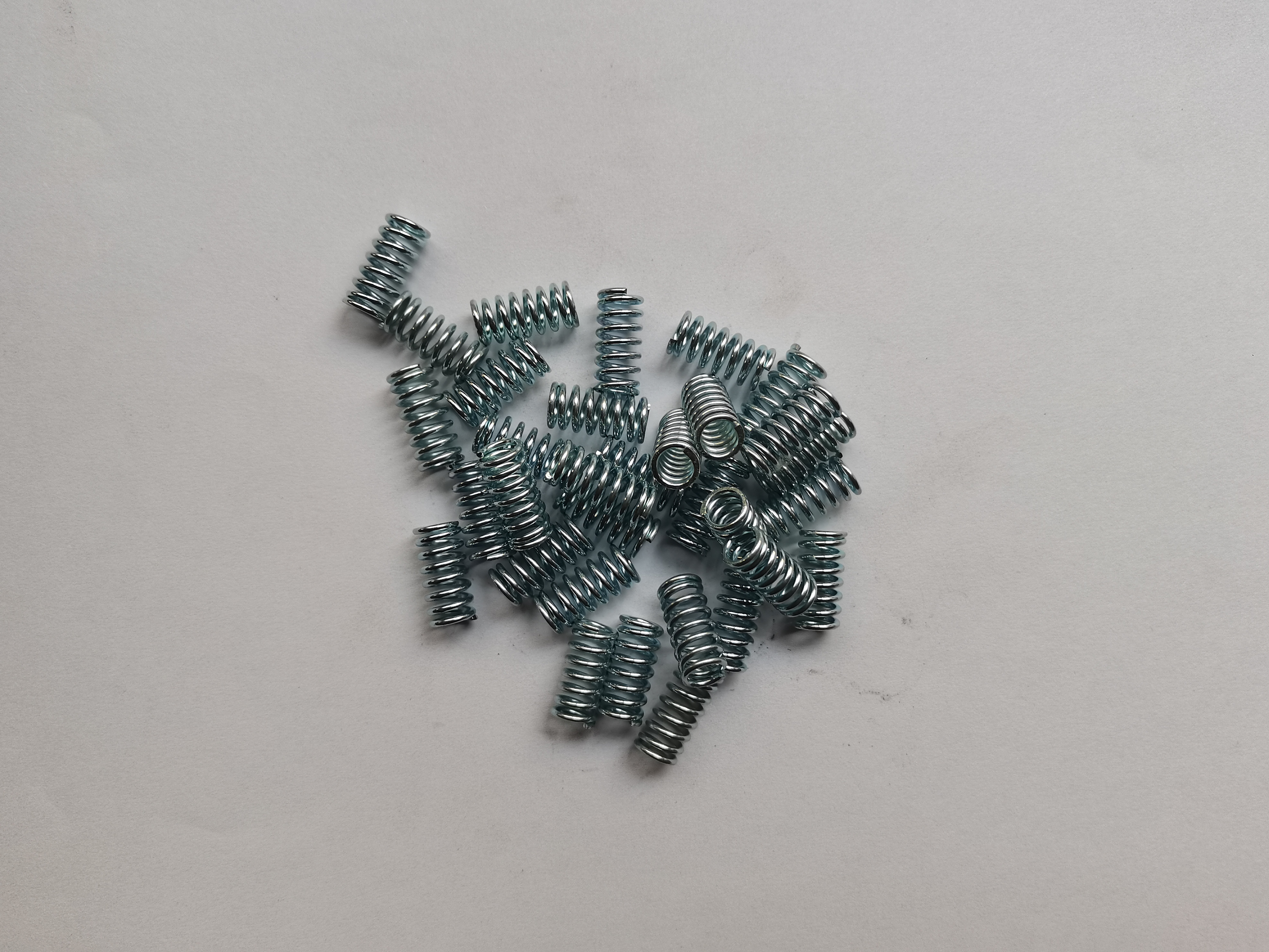 輝縣定制繩鋸彈簧生產(chǎn)廠家、廠家銷售、供應(yīng)商熱線、多少錢、廠商批發(fā)【輝縣市永輝彈簧有限公司】