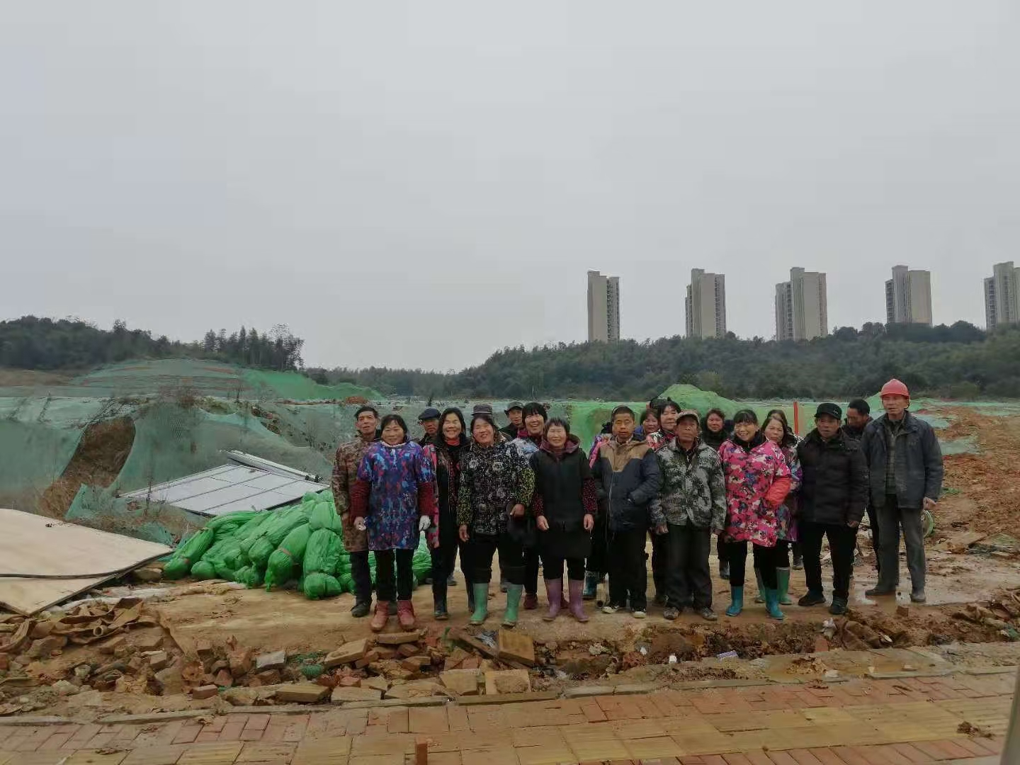 綠色蓋土網(wǎng)、綠色無紡布、防塵網(wǎng)