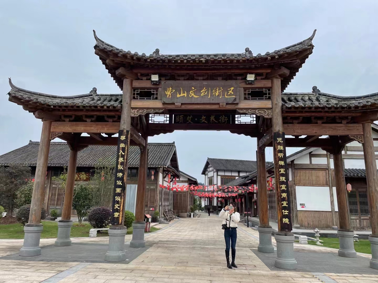 北京門(mén)樓工程隊(duì)公司-門(mén)樓廠家哪家好 門(mén)樓哪家便宜 （江西木森園林家具）