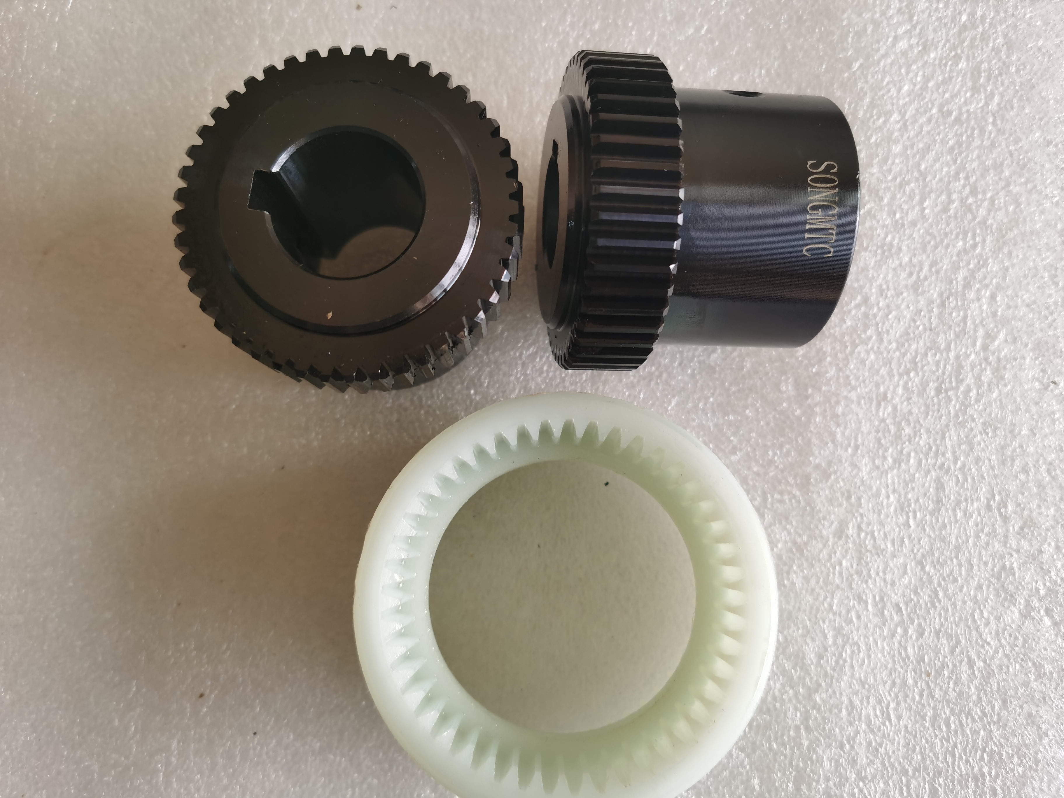 尼龍內(nèi)齒聯(lián)軸器NL1234567-NL10圓鋼件、發(fā)黑處理