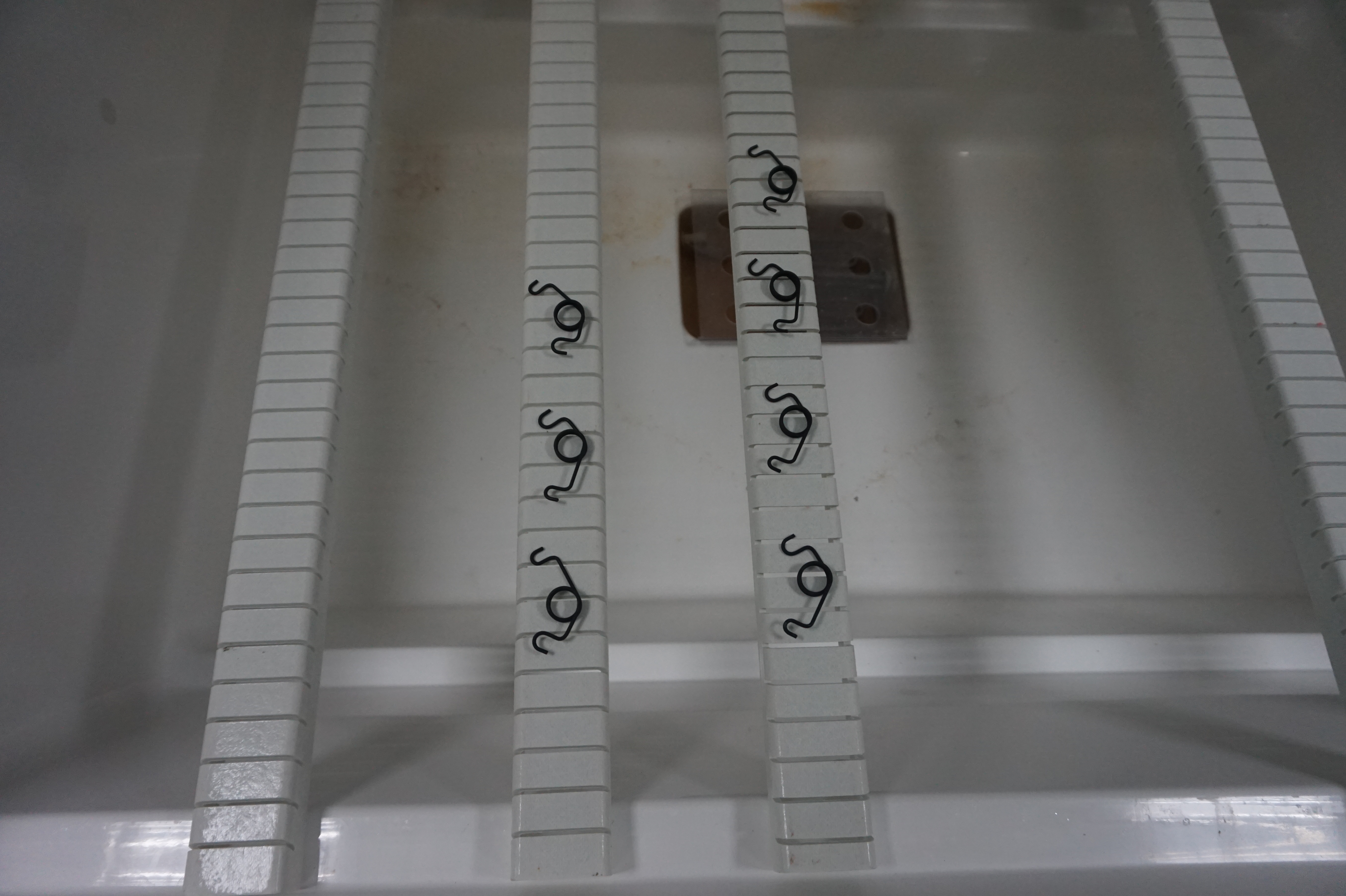 循環(huán)鹽霧測試-復(fù)合鹽霧測試-耐鹽霧測試-綜合性專業(yè)檢測機(jī)構(gòu)