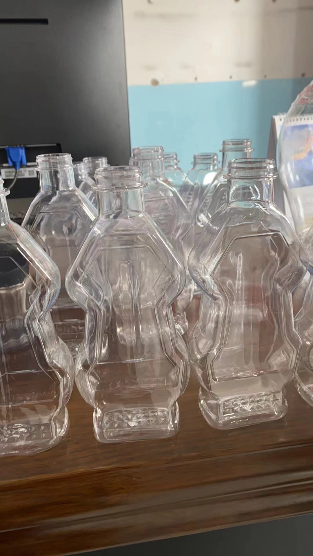 四川成都PET400毫升花椒油瓶420克油潑辣子瓶200毫升壓蓋擰蓋