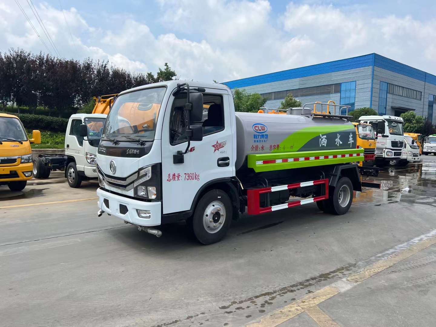 環(huán)保灑水車-程力集團-環(huán)保灑水車報價 5噸東風(fēng)小多利卡灑水車