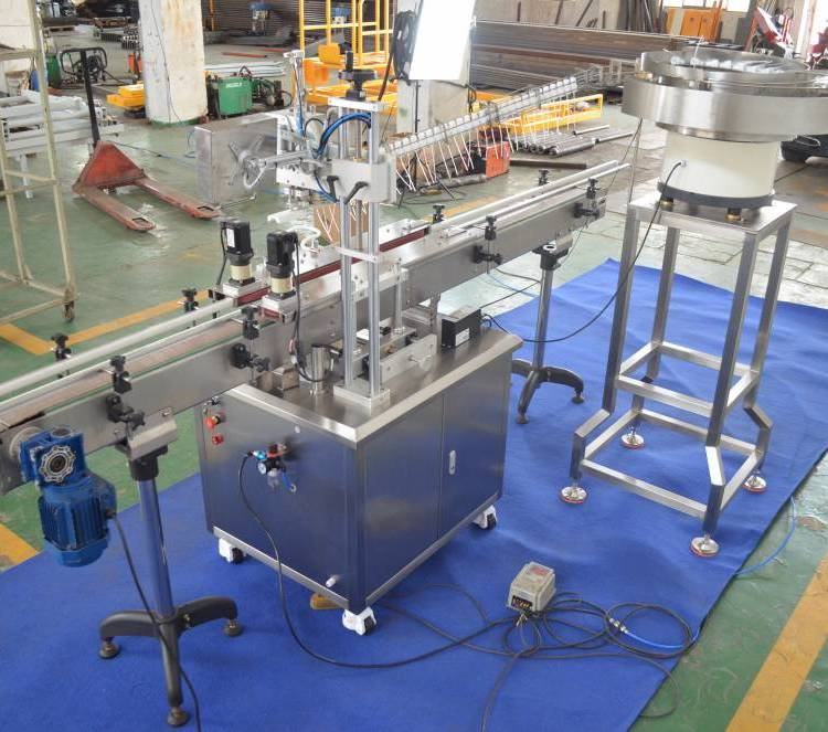 上海噴頭蓋理蓋機(jī)定制 泵蓋上蓋機(jī)價(jià)格