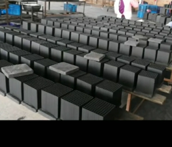 供應(yīng)北京東城區(qū)泳池水處理蜂窩活性炭價格 工業(yè)水處理活性炭生產(chǎn)廠家