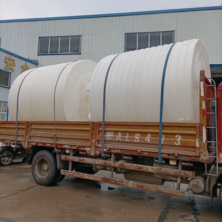 供應(yīng)婁底15噸外加劑PE桶 養(yǎng)殖場沼液儲罐 15立方耐酸堿大罐 工業(yè)水箱【武漢諾旭塑業(yè)有限公司總部】