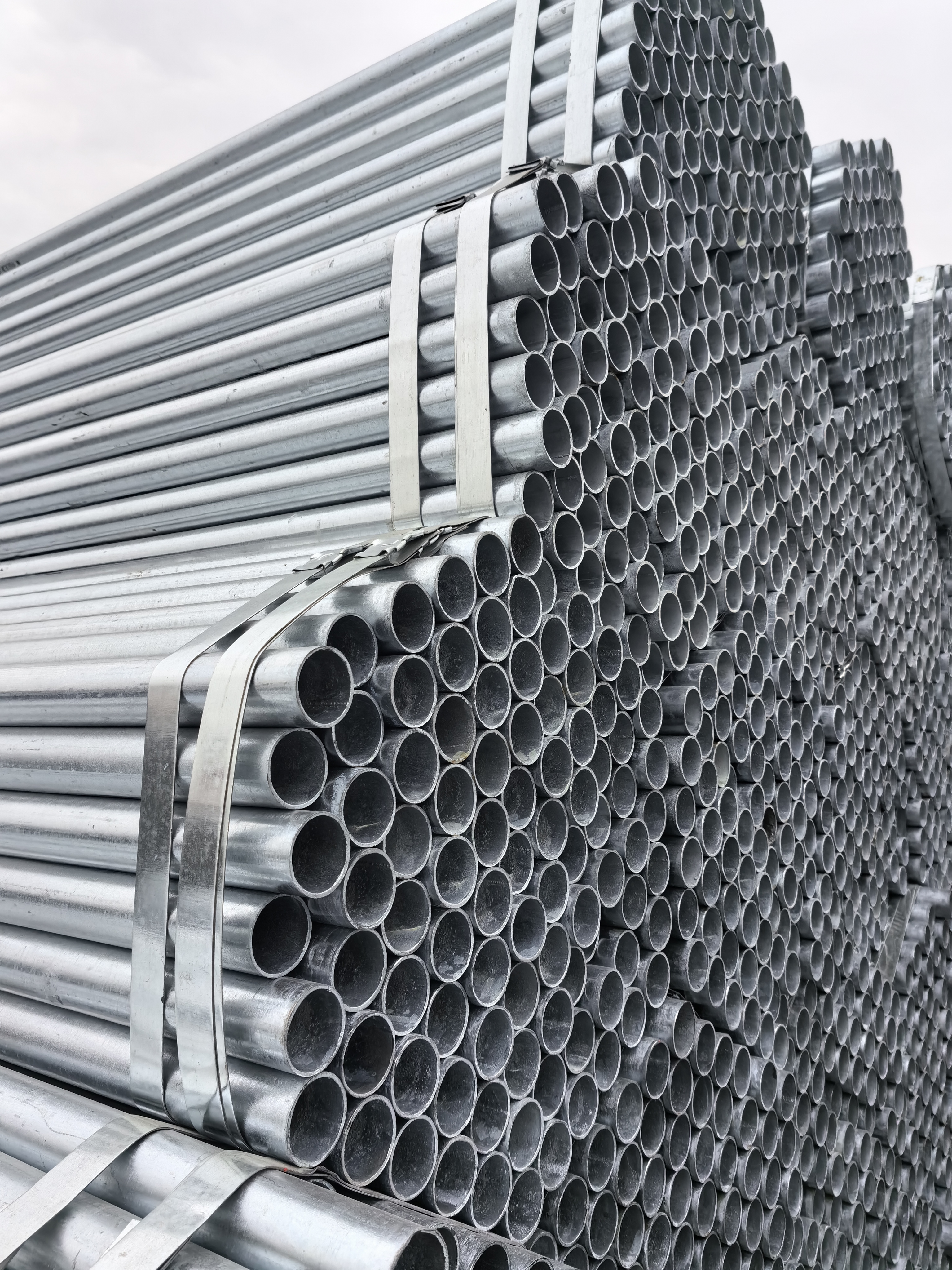 鍍鋅穿線鋼管 1寸鍍鋅水管 鍍鋅鋼管廠家 鍍鋅管 規(guī)格齊全