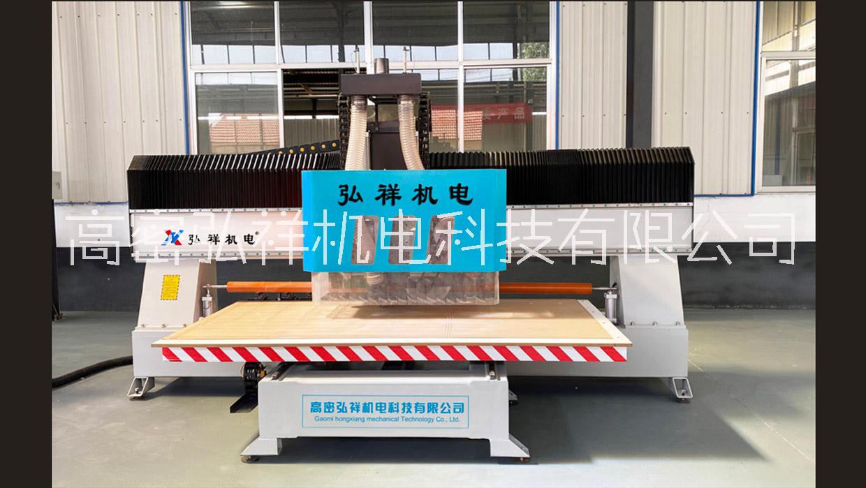 層壓木，環(huán)氧板等板材開料設(shè)備，數(shù)控裁板鋸