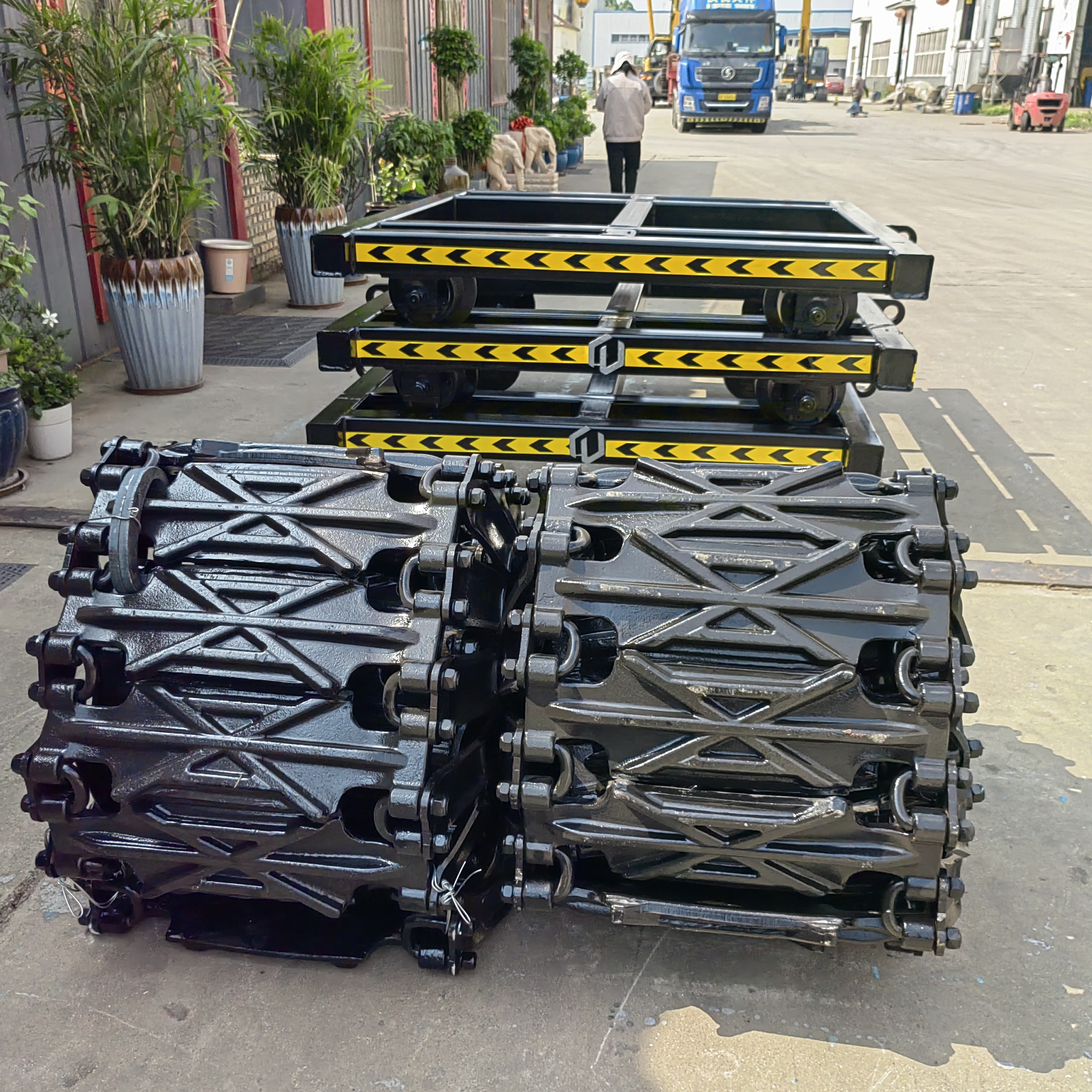 23.5-25標(biāo)準(zhǔn)充氣輪胎防滑履帶 50裝載機(jī)定制防滑鏈