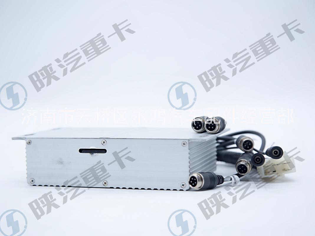 陜汽DZ95189586711盲區(qū)監(jiān)測系統(tǒng)控制器/帶錄像