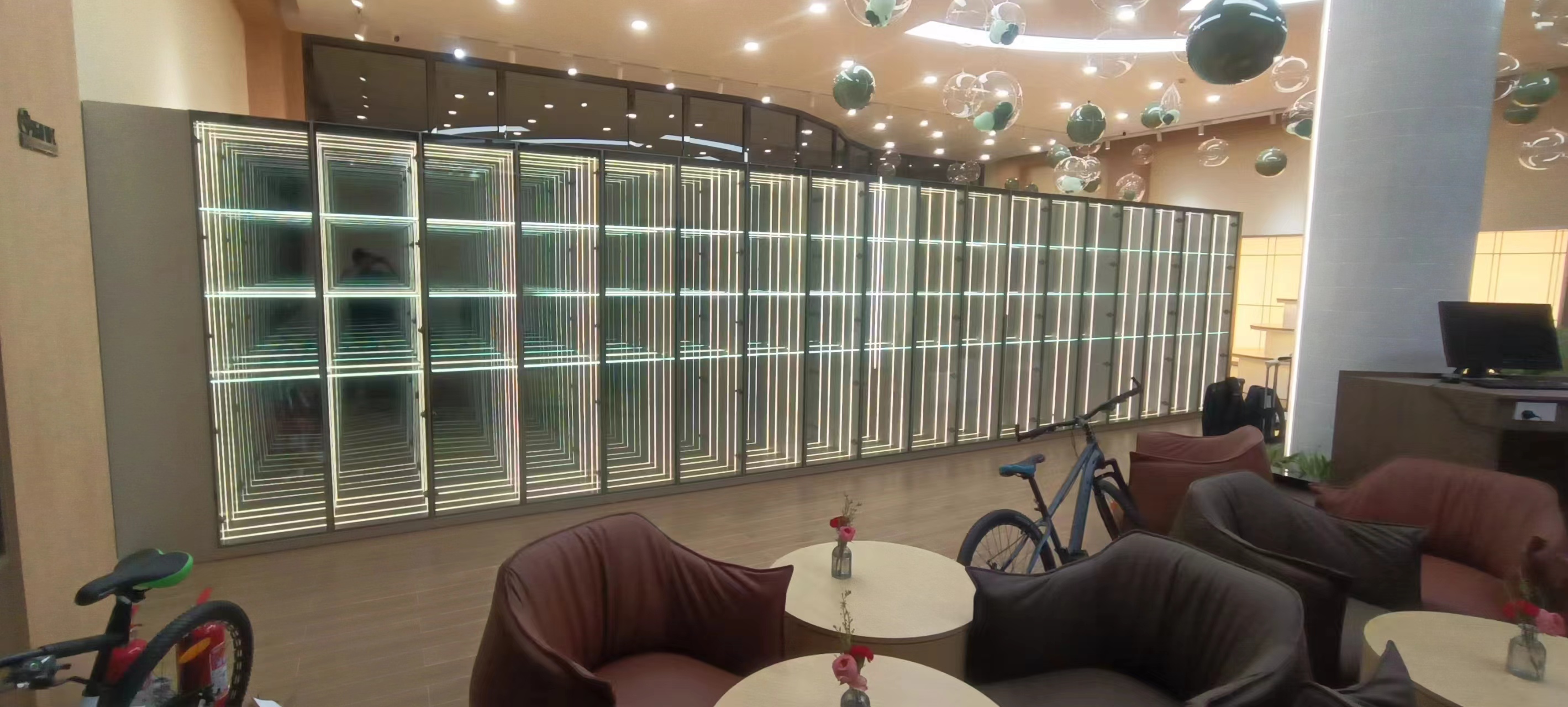 沈陽凱拓烤漆展柜設(shè)計(jì)制作 沈陽凱拓烤漆展柜設(shè)計(jì)制作 沈陽漆展柜設(shè)計(jì)制作