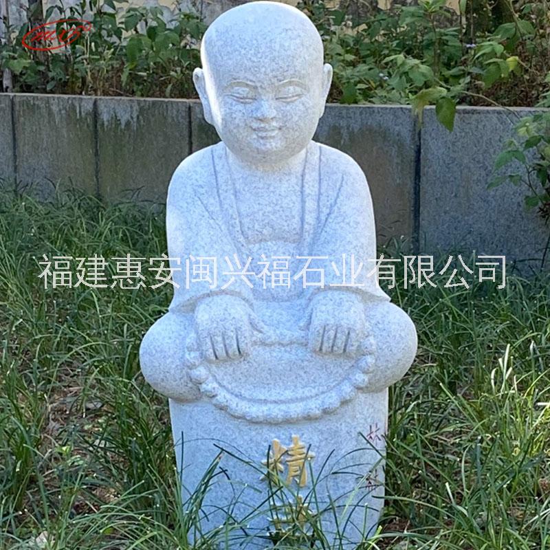 廠家批發(fā)坐禪小和尚花崗巖石雕小沙彌公園寺廟景觀花園擺件